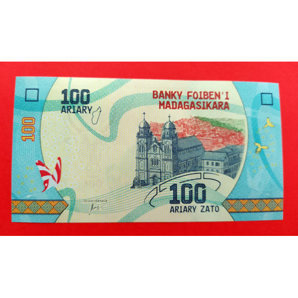 Мадагаскар 100 аріарі 2017 UNC